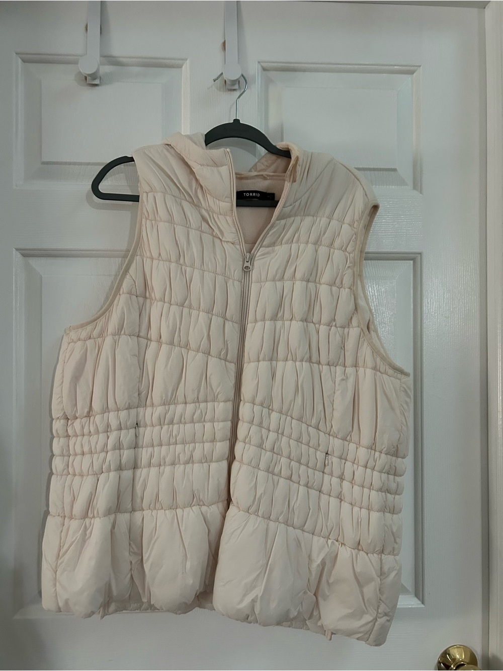 Torrid Creamy Blush Quilted Hooded Puffer Vest